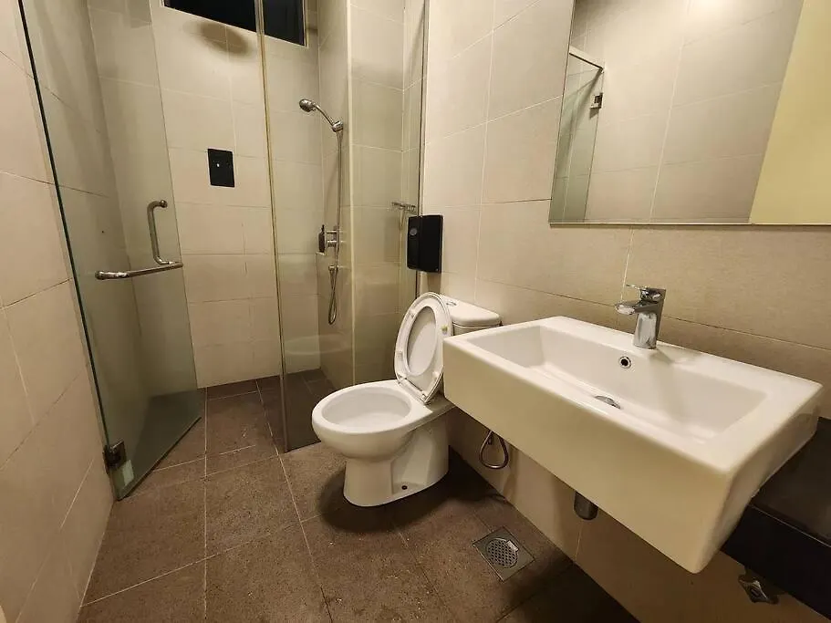 The Atlantis Residence, 1-5Pax Tranquerah