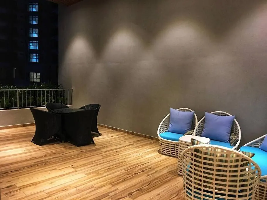The Atlantis Residence, 1-5Pax Tranquerah Malaysia